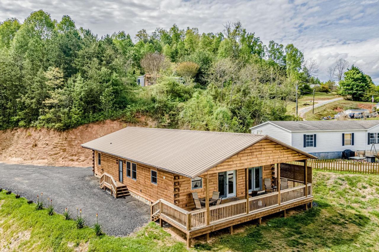Hilltop Cabin Bryson City Εξωτερικό φωτογραφία